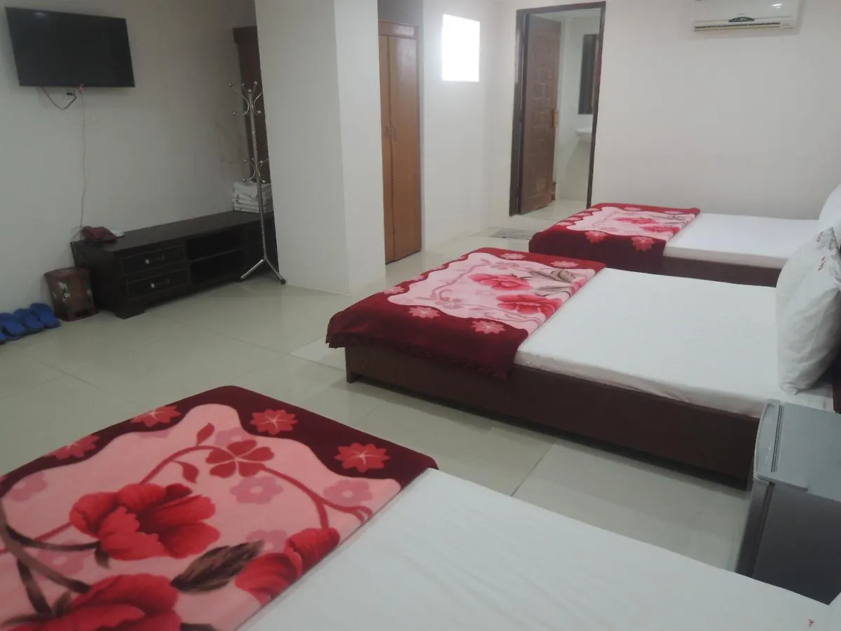 Minh Trang Hotel 붕타우 0*,